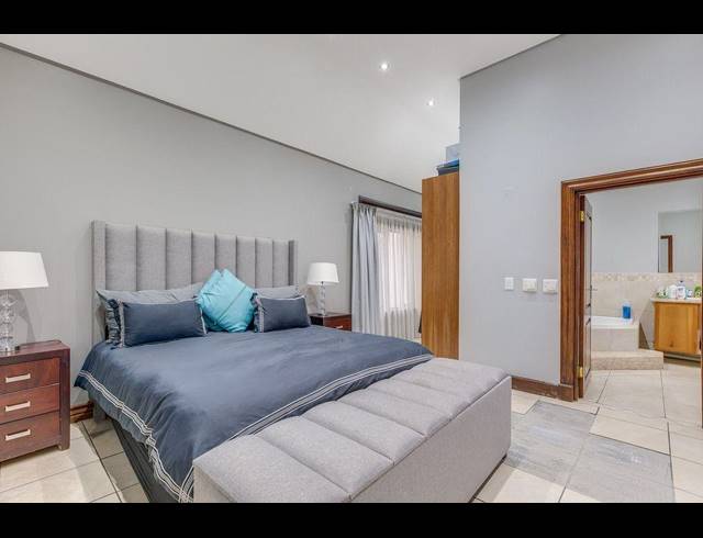 5 BEDROOM GATED ESTATE FOR SALE IN KAALPLAATS WEST